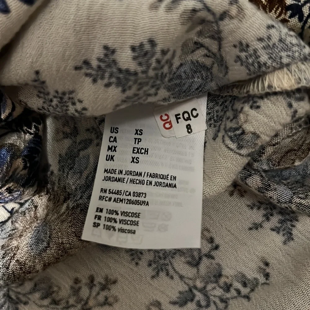 AEO Floral Cold Shoulder Long-Sleeve Dress Like New - Picture 6 of 9